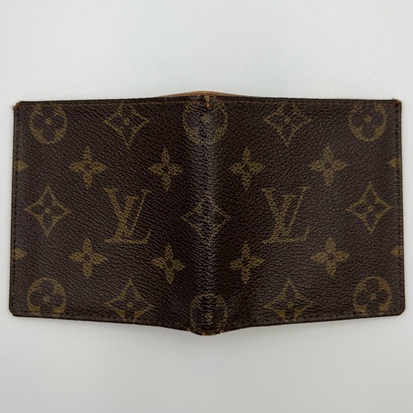Louis Vuitton Men’s LV Wallet in Monogram Brown - Picture 16 of 16